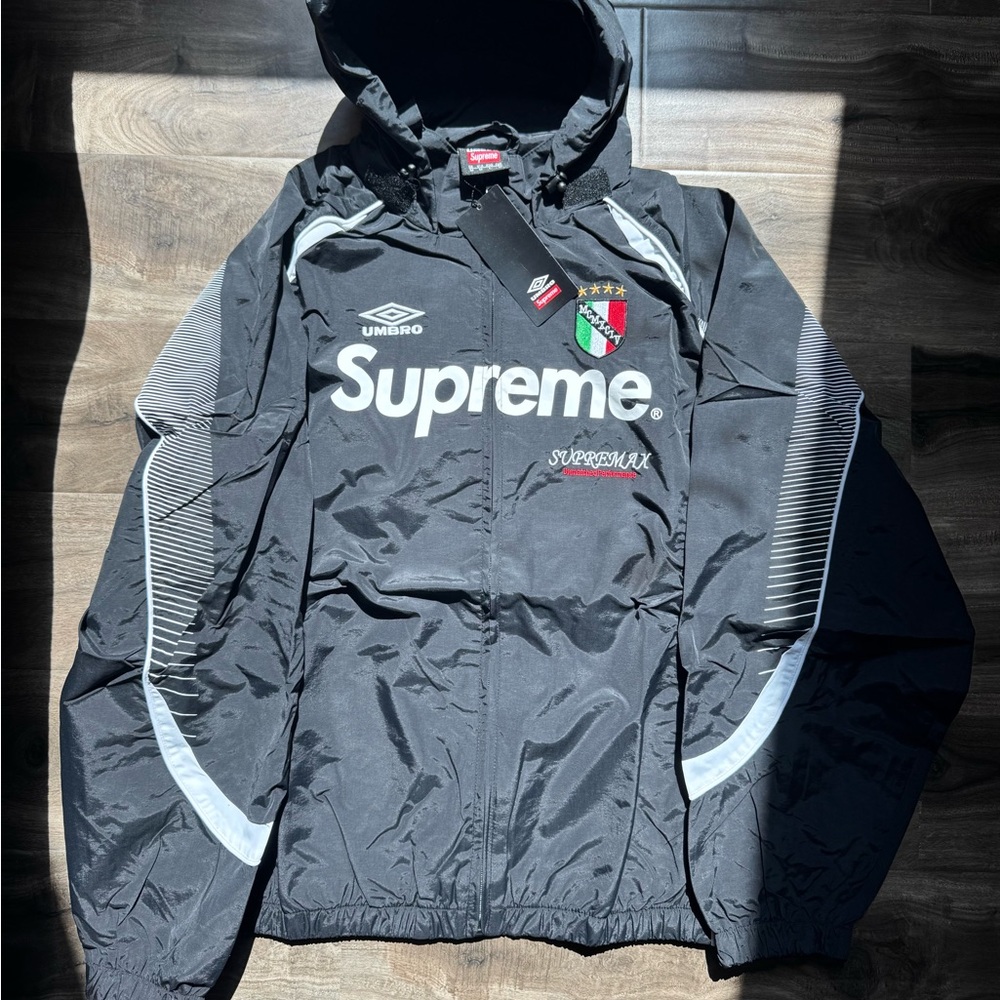 Umbro Black and White Windbreaker Athletic Jacket
